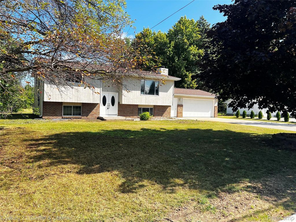 1954 W Midland Road, Williams charter township