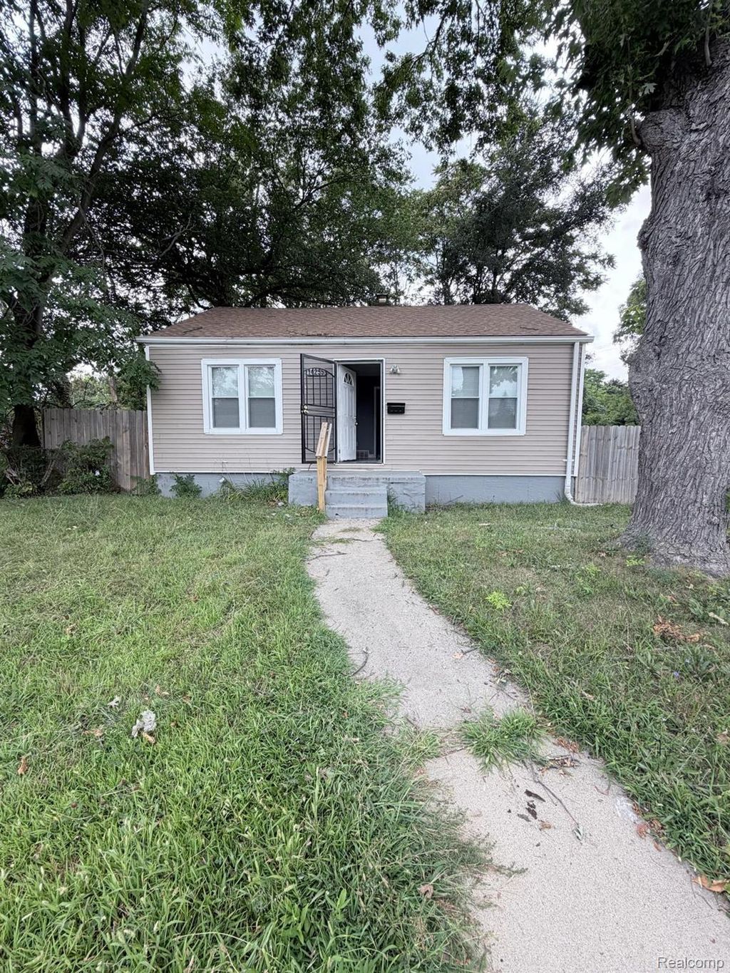 14255 Burt Road, Detroit