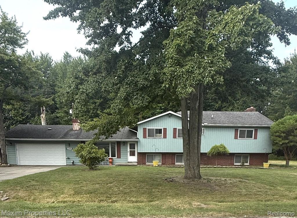 2595 Evergreen Lane, Port Huron city