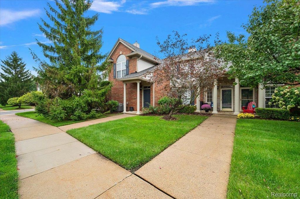 3601 Tremonte Circle N, Rochester