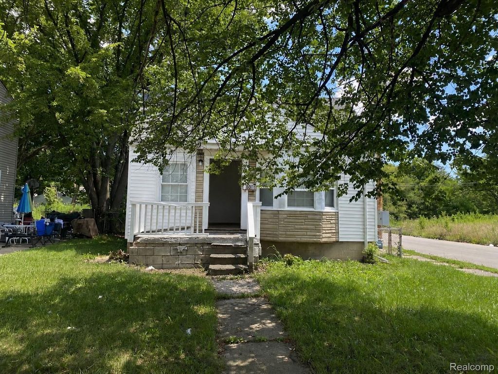 20000 Rowe Street, Detroit city