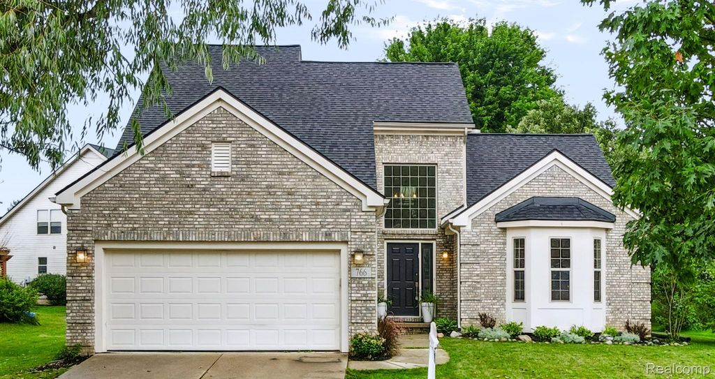 766 Pembroke Drive, Saline