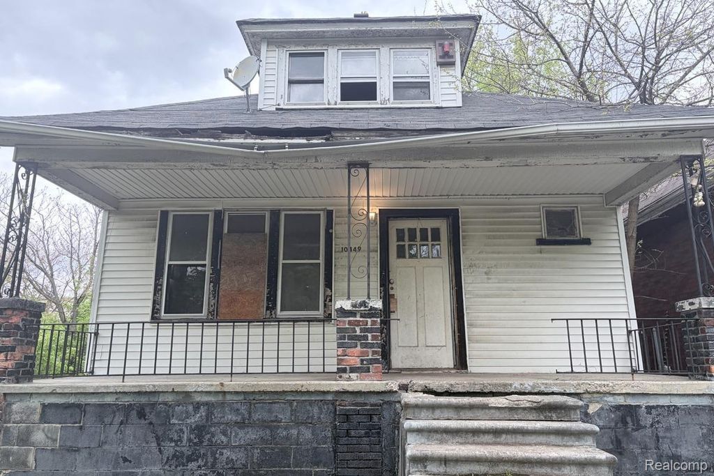 10449 Sterritt Street, Detroit city