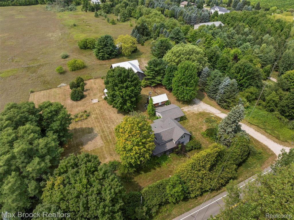3362 S French Road, Centerville township