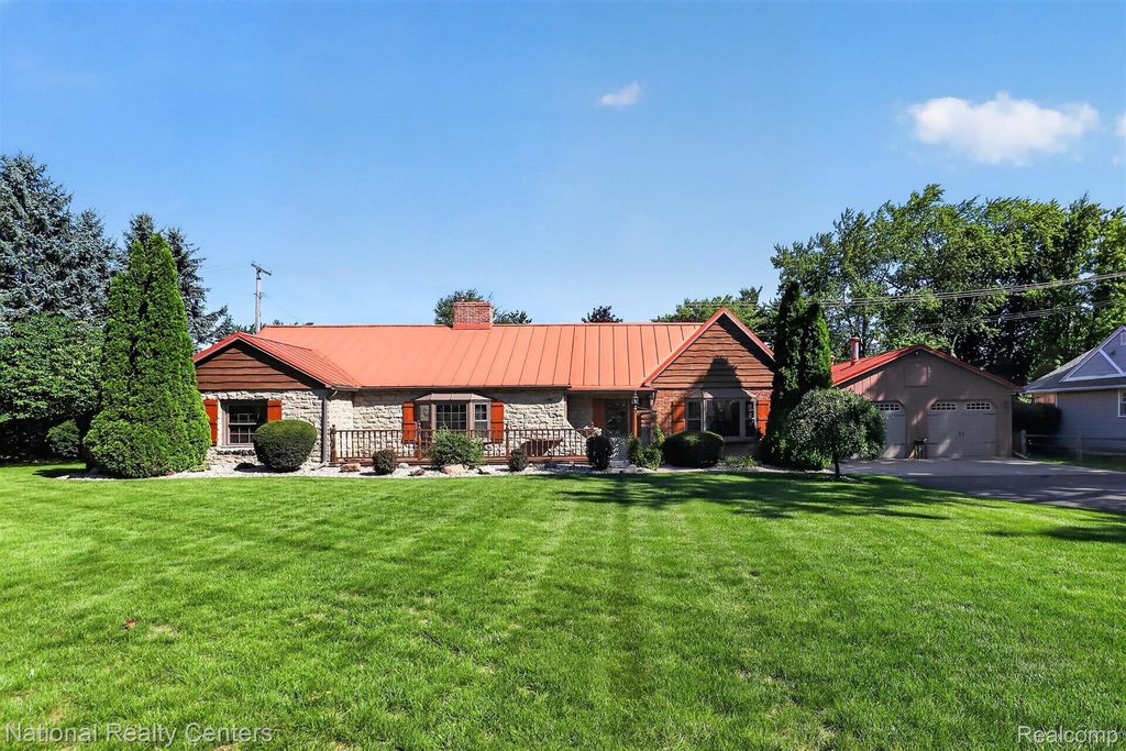 127 W Albain Road, Petersburg city