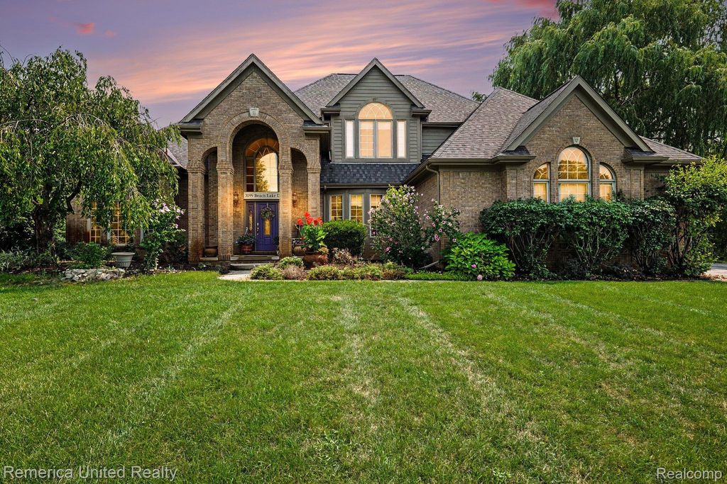 3099 Beach Lake Drive E, Brighton township