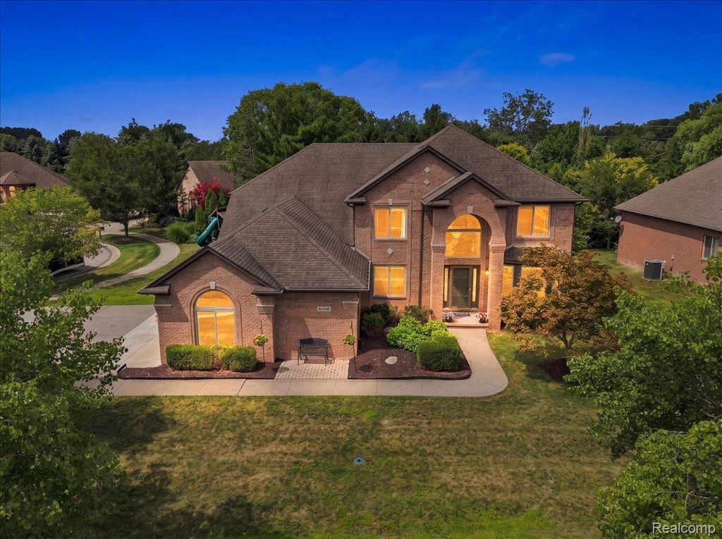 55513 Caesars Drive, Shelby charter township