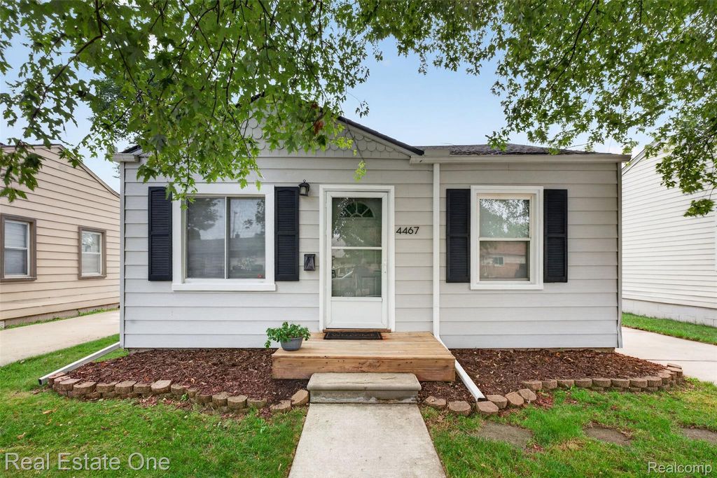 4467 16th Street, Wyandotte city