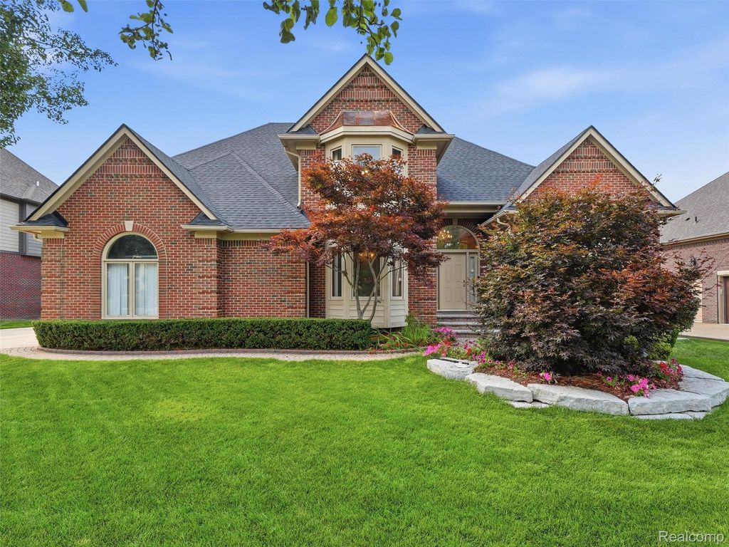 54867 Preston Pines Lane, Shelby charter township