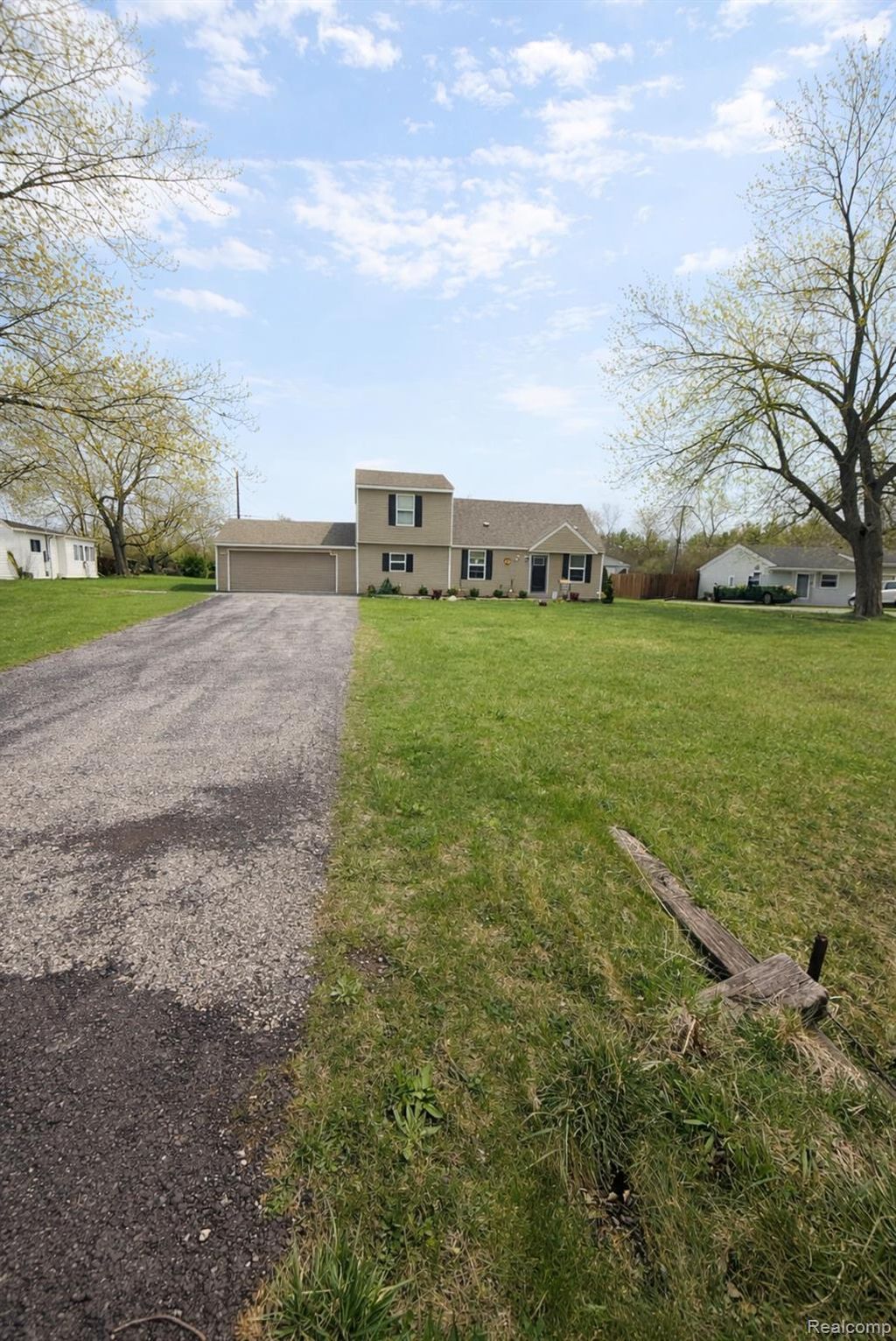 30155 Fort Road, Brownstown charter township
