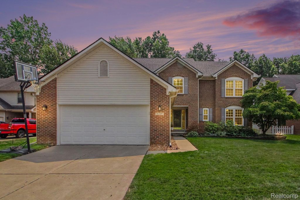 22507 Fawn Road, Brownstown