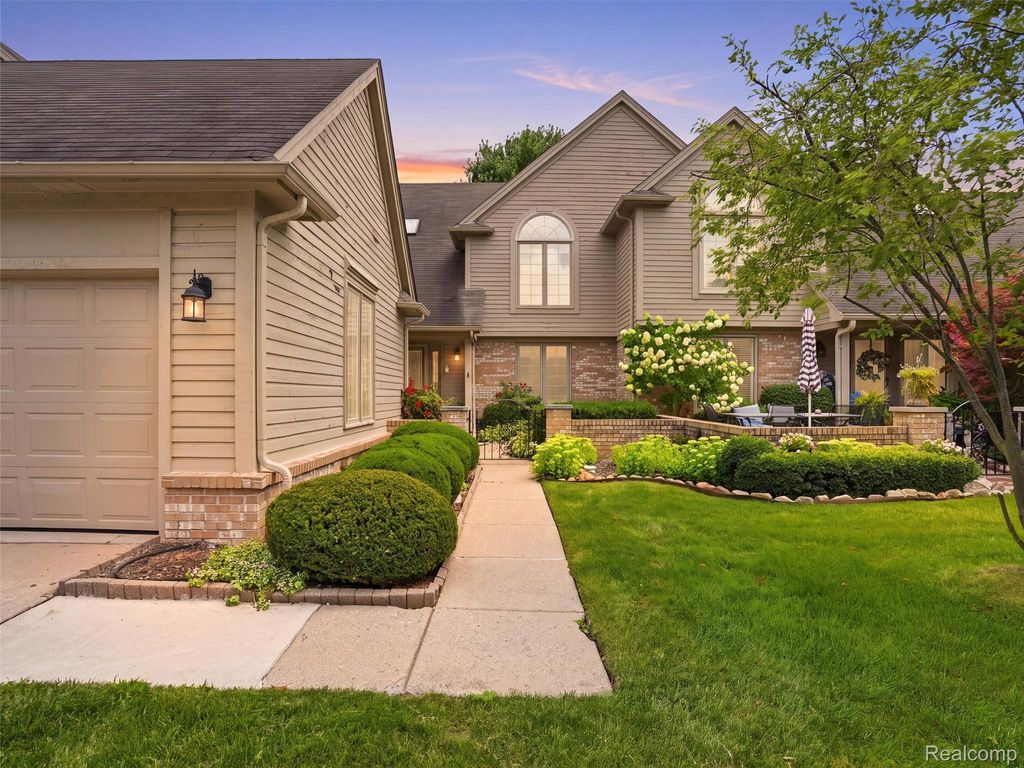 16905 Coral Lane, Macomb
