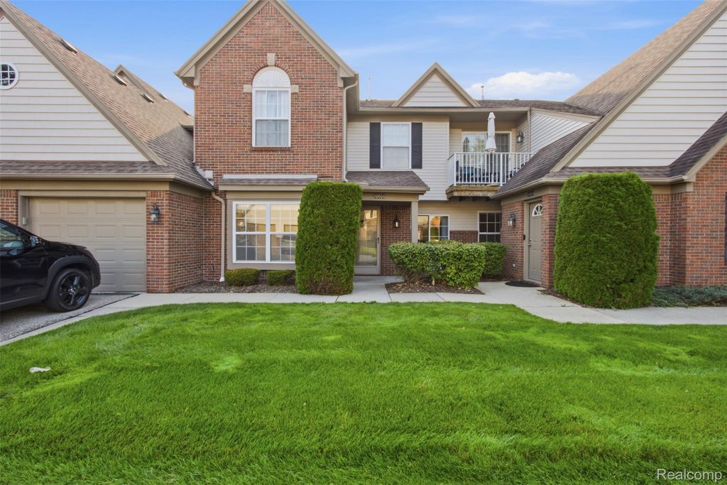 20656 Dunham Rd Road 18, Clinton Township
