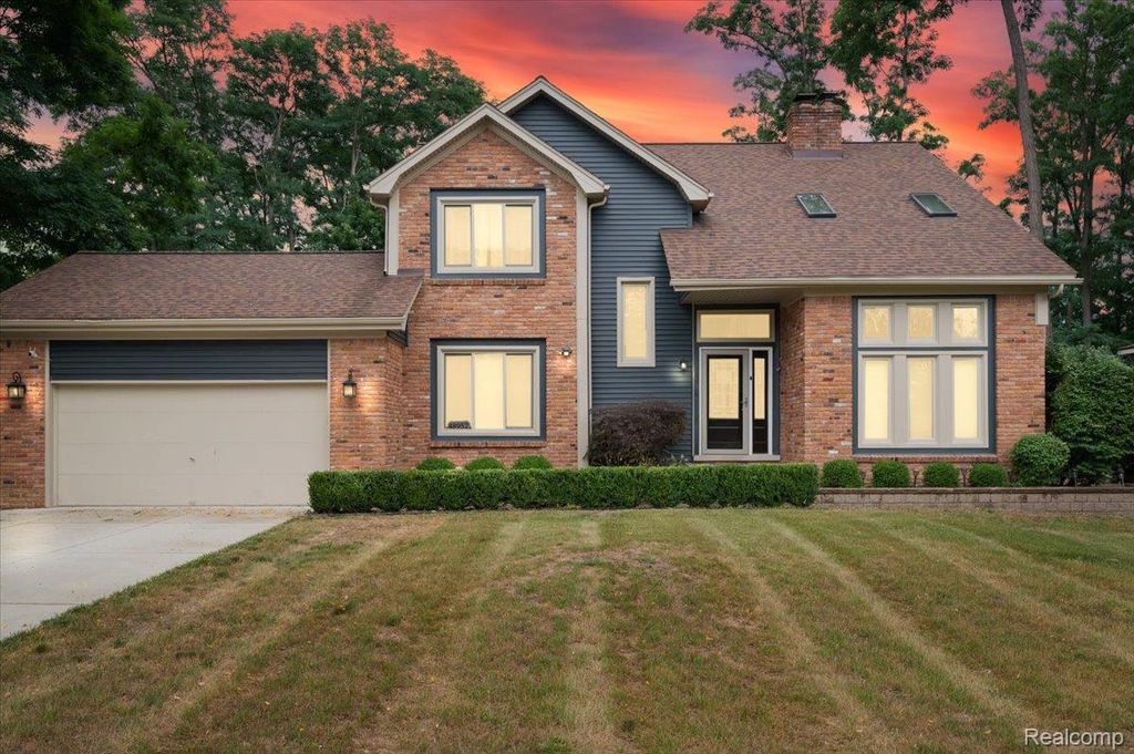 48952 Forest Drive, Shelby charter township
