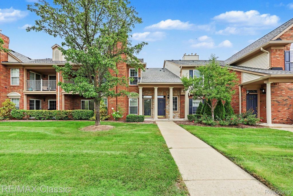3626 Oakmonte Boulevard, Rochester