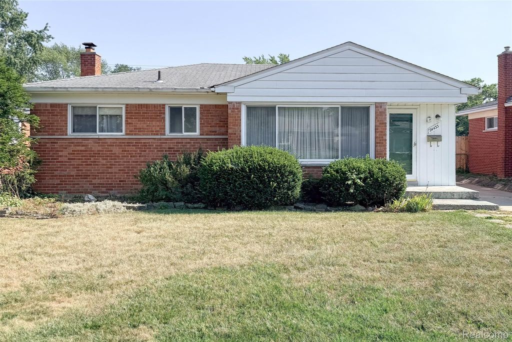 24433 Champaign Street, Taylor city