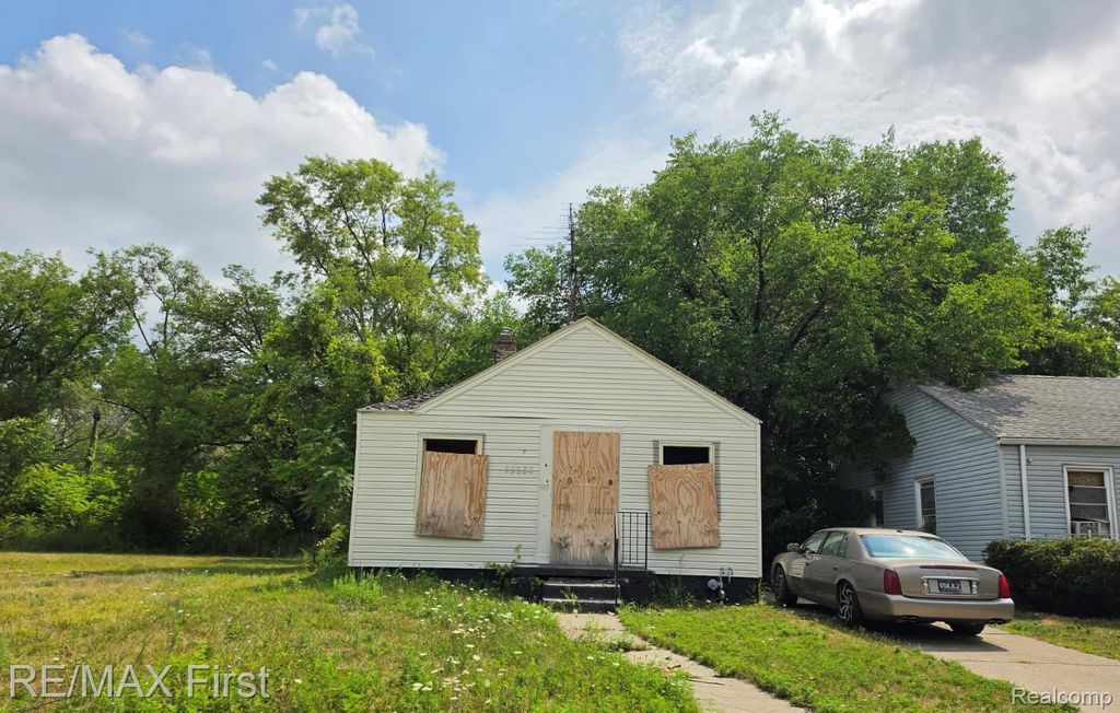 19384 Dresden Street, Detroit city