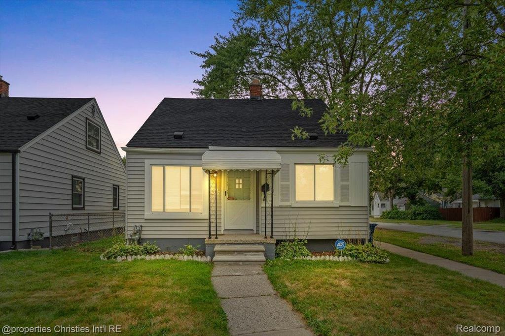 15867 Leona Drive, Redford charter township