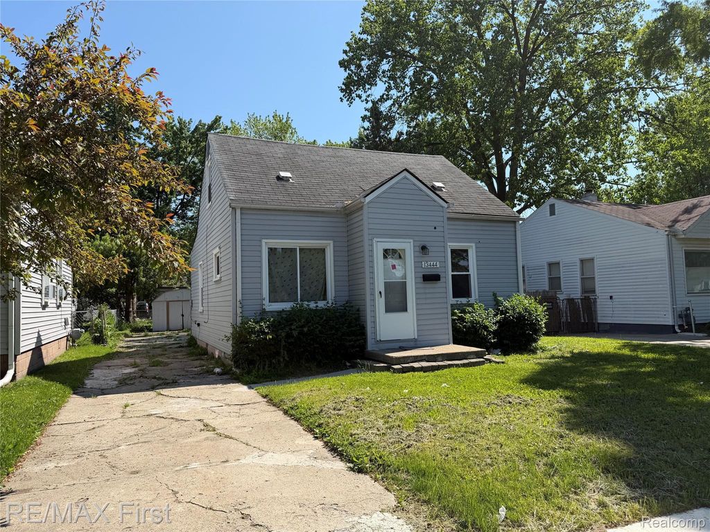 13444 Prospect Avenue, Warren city