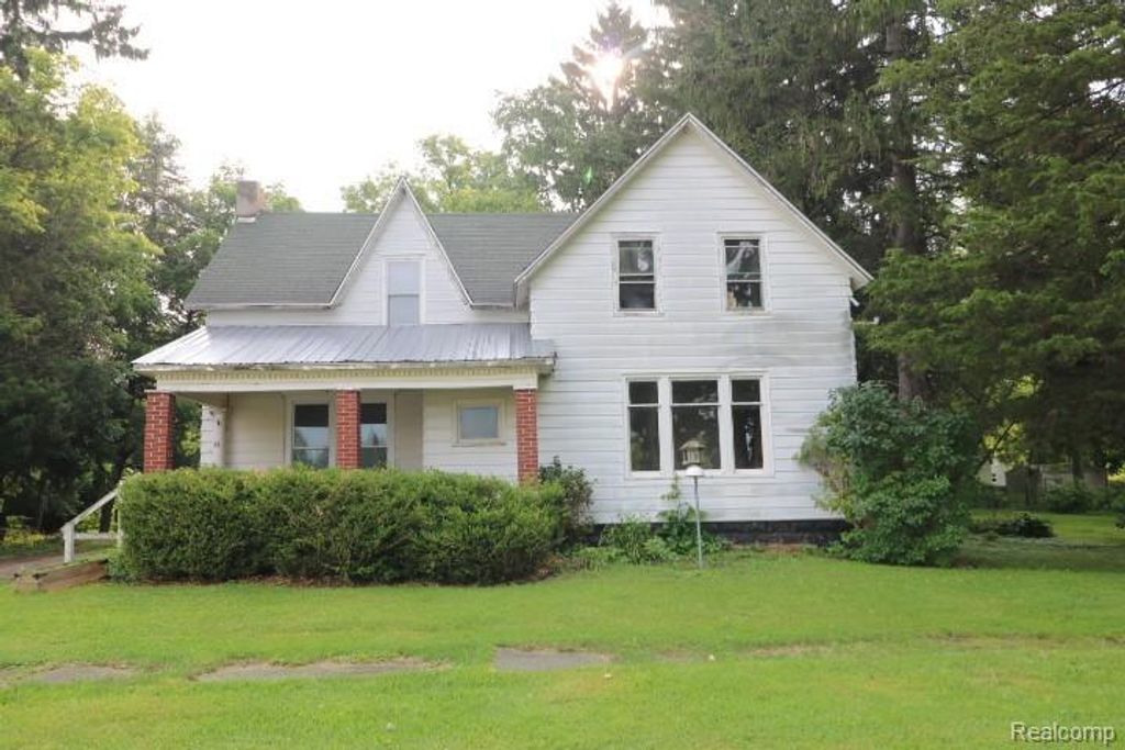 51 S Marsh Street, Washington township