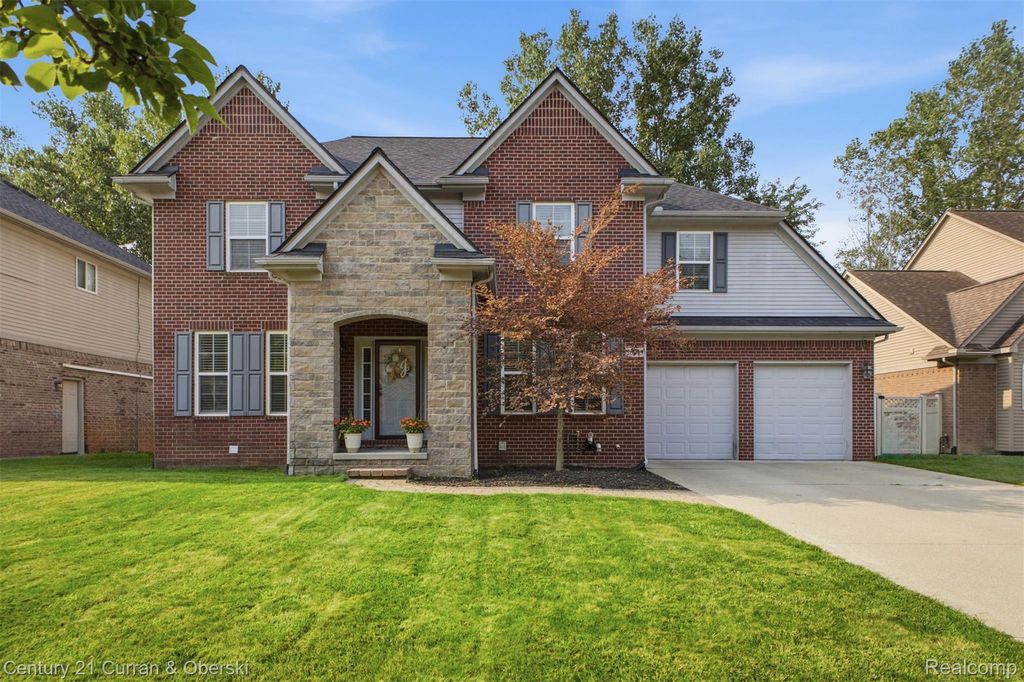 26643 Carly Drive, Brownstown