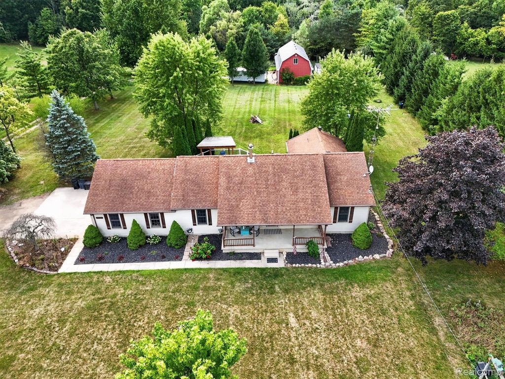 11342 Morrish Road, Argentine township