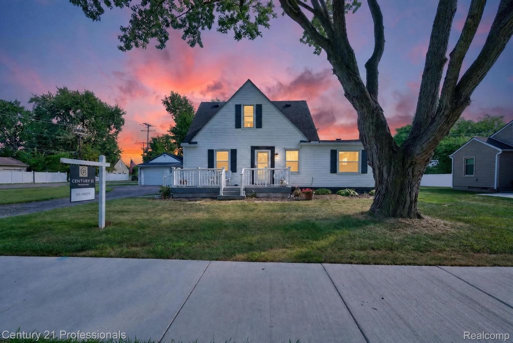31711 Leona Street, Garden City city