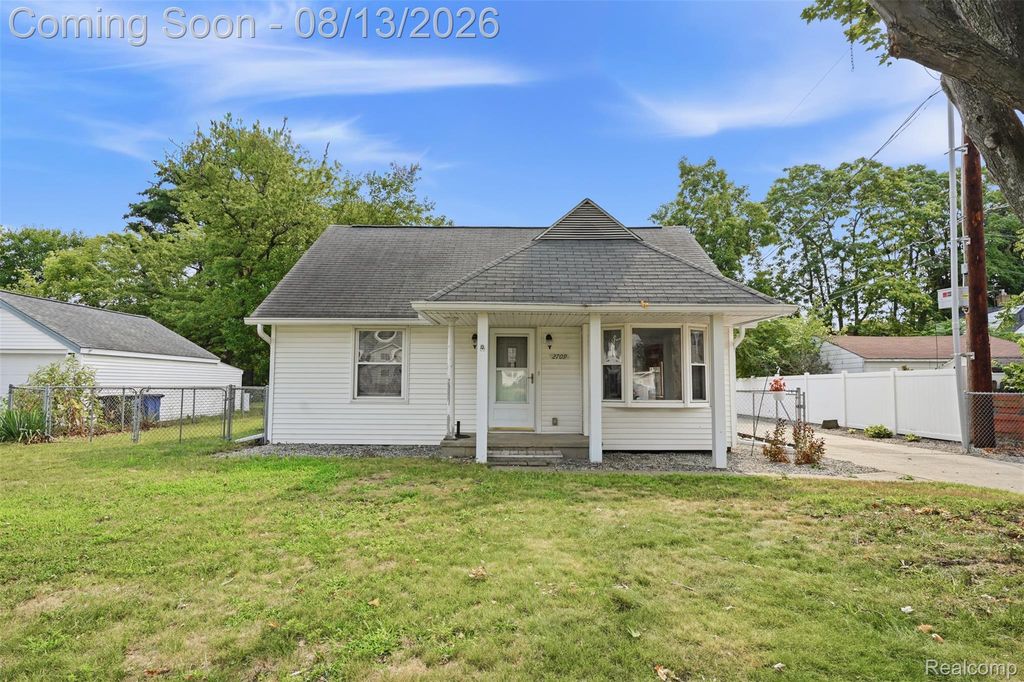 2709 2nd Street, Westland city