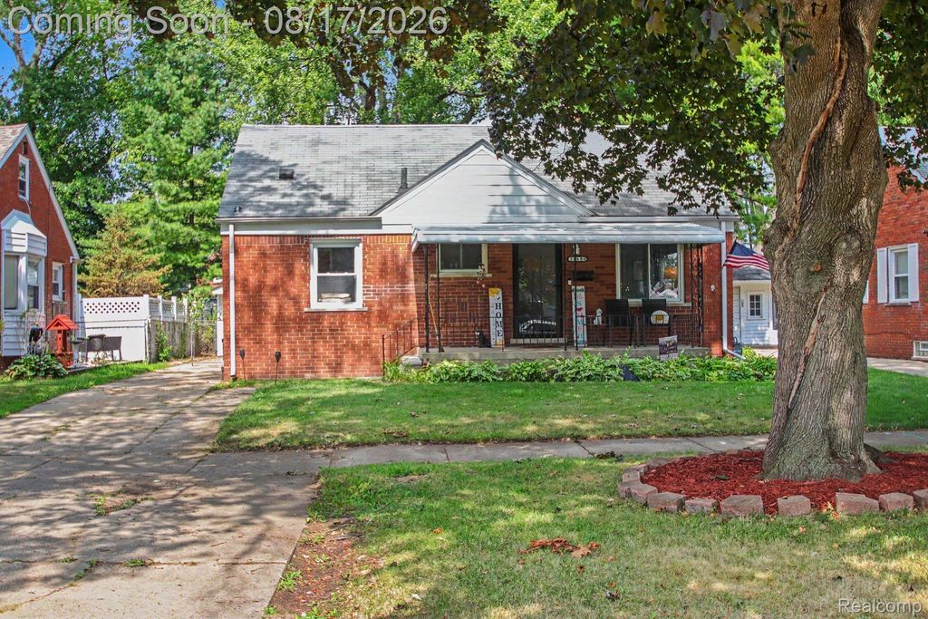 26686 Southwestern Highway, Redford charter township