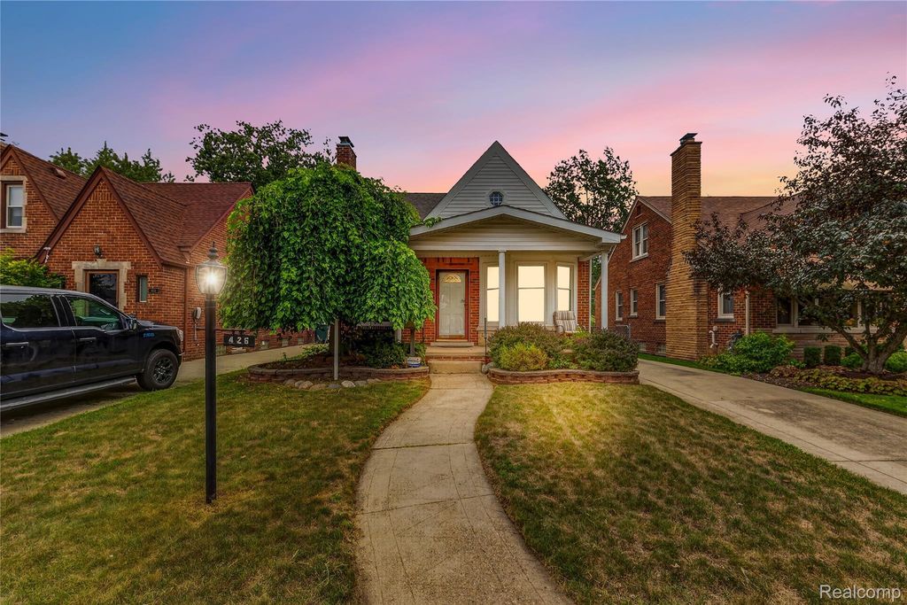 426 N Rosevere Avenue, Dearborn city