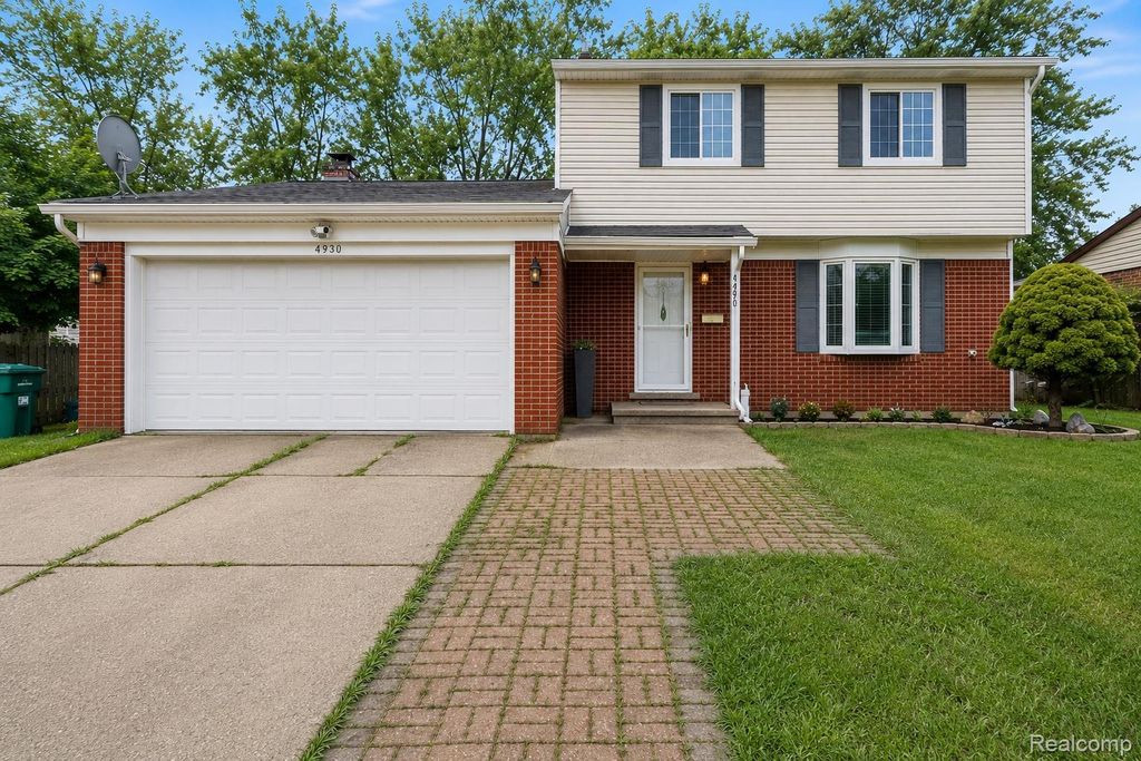 654 Manchester Street, Madison Heights city