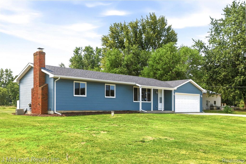 7500 E Frances Road, Richfield township