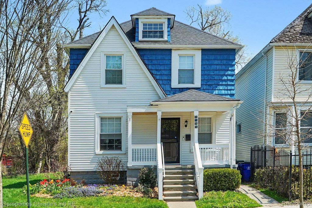 2144 Fischer Street, Detroit city