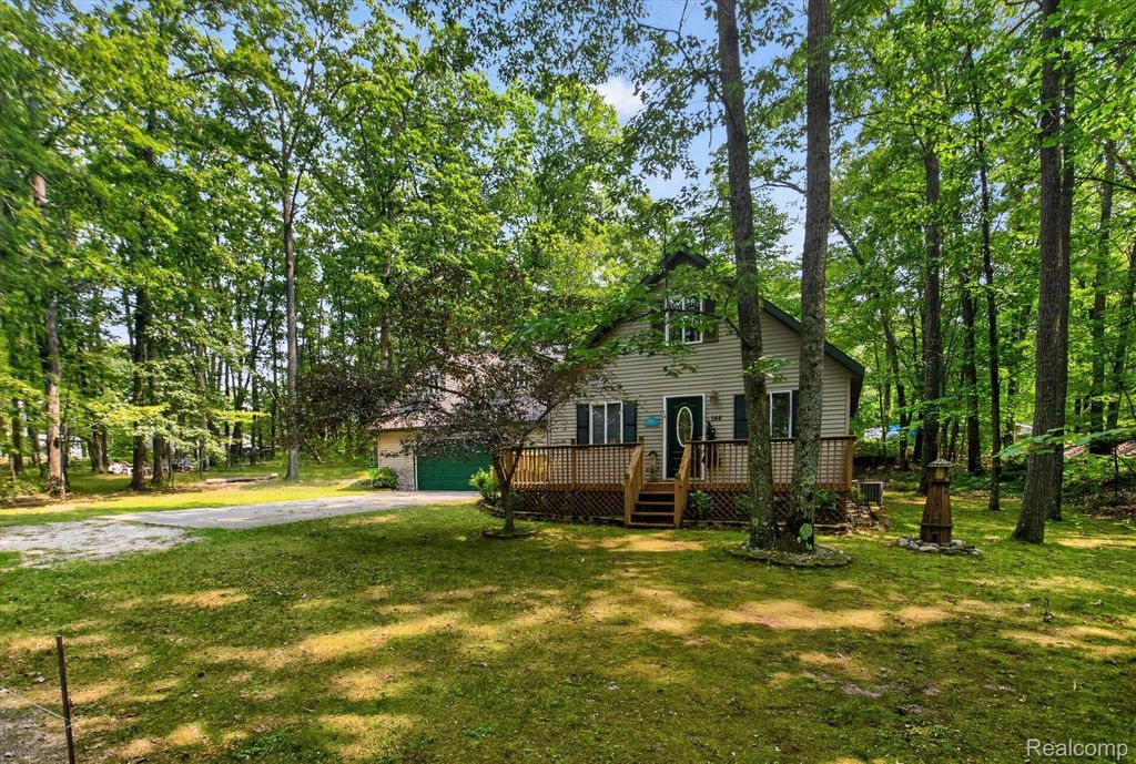 144 Garfield Boulevard, Gerrish township