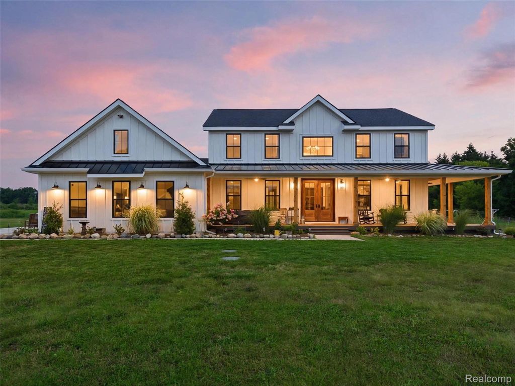 7241 Lyons Road, Goodland township