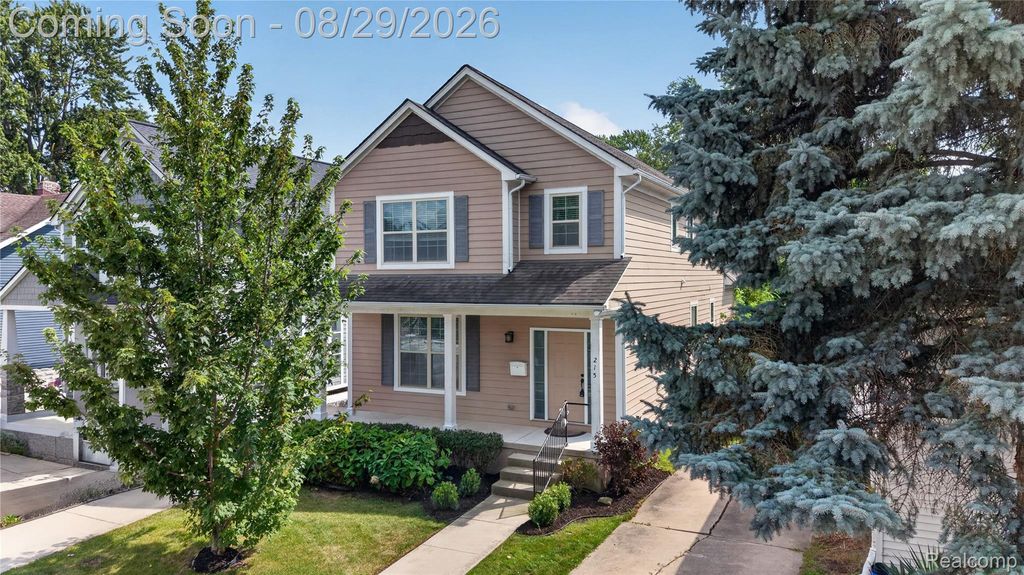 215 La Plaza Court, Royal Oak city