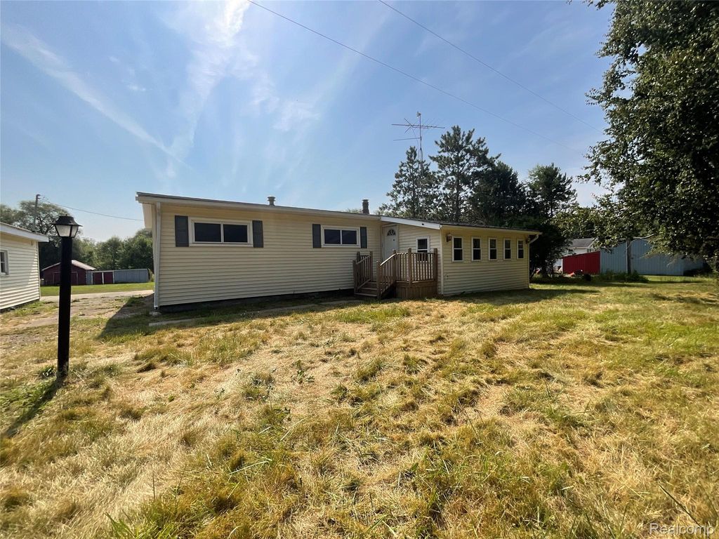 10119 Godfrey Road, Antrim township