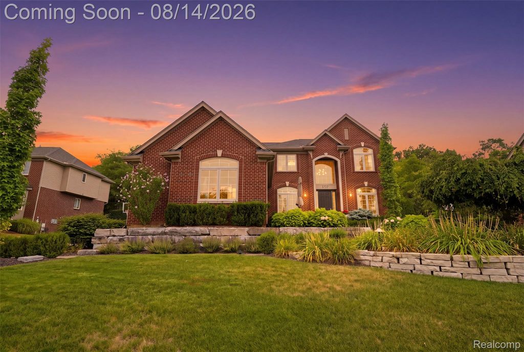1779 Kinghill Drive, Commerce charter township