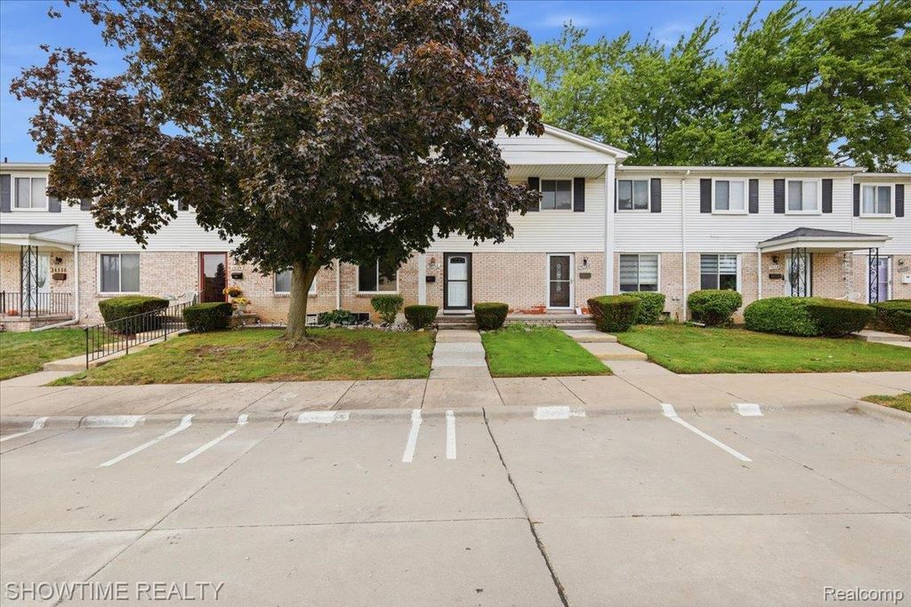 14132 Merriweather Street, Sterling Heights