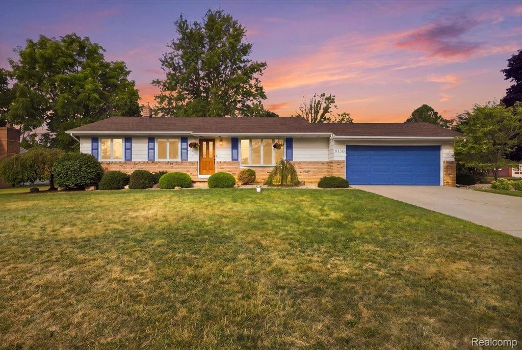9130 Ann Maria Boulevard, Mundy township