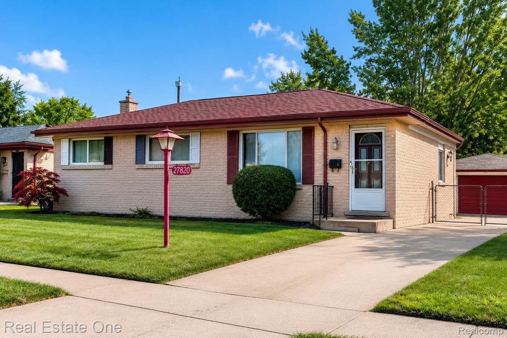 27820 Belanger Street, Roseville city