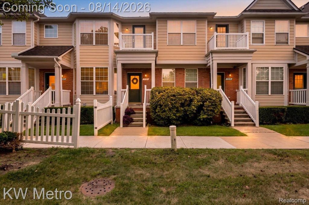 779 Piper Boulevard, Detroit