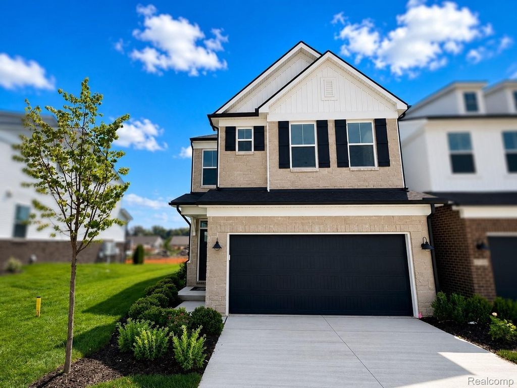 5694 Corgi Drive, Pittsfield charter township