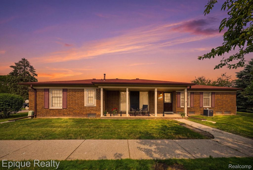 15031 Pilgrim Court, Shelby Twp