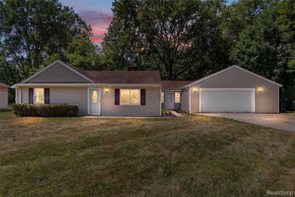 1156 Rinn Street, Burton city