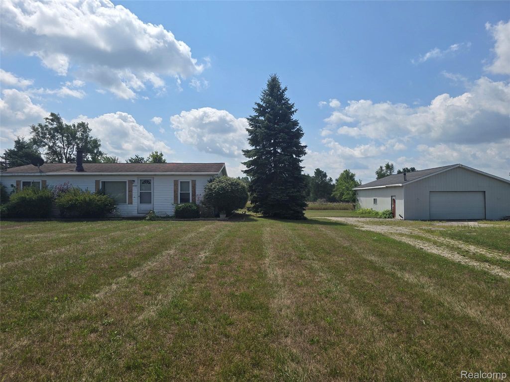 8989 Simpson Road, Ovid city