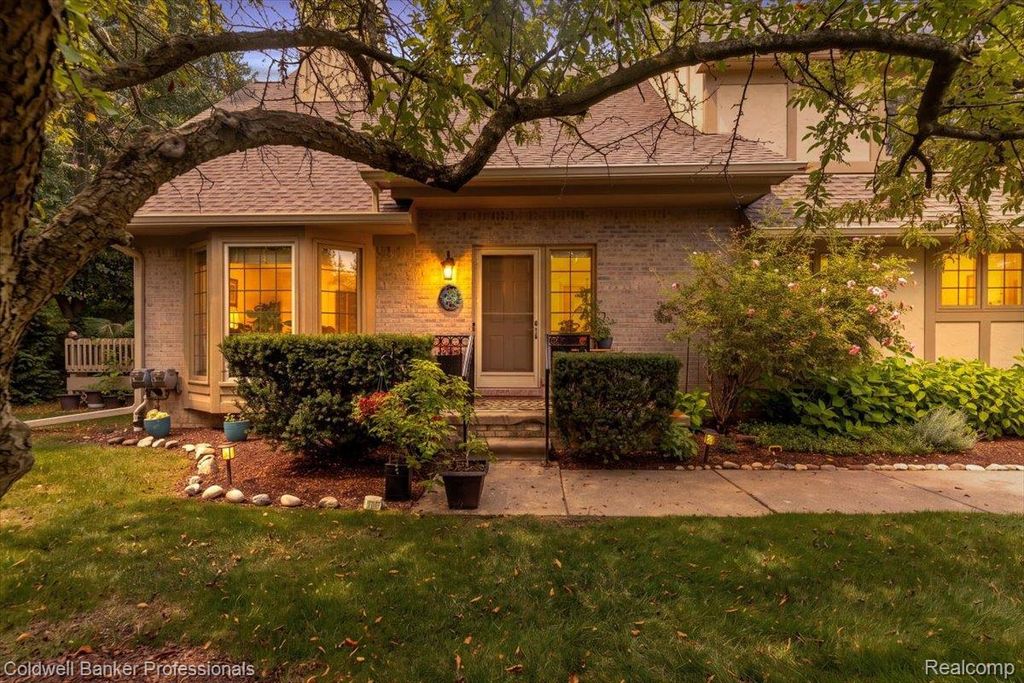 2736 Winter Garden Court, Ann Arbor