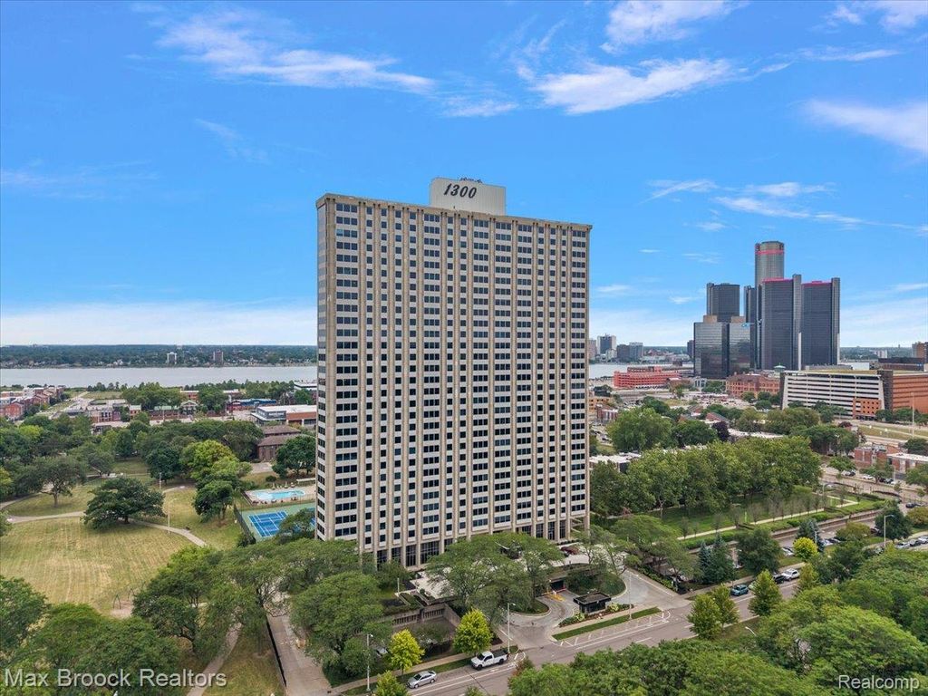 1300 E Lafayette Street 1509, Detroit city