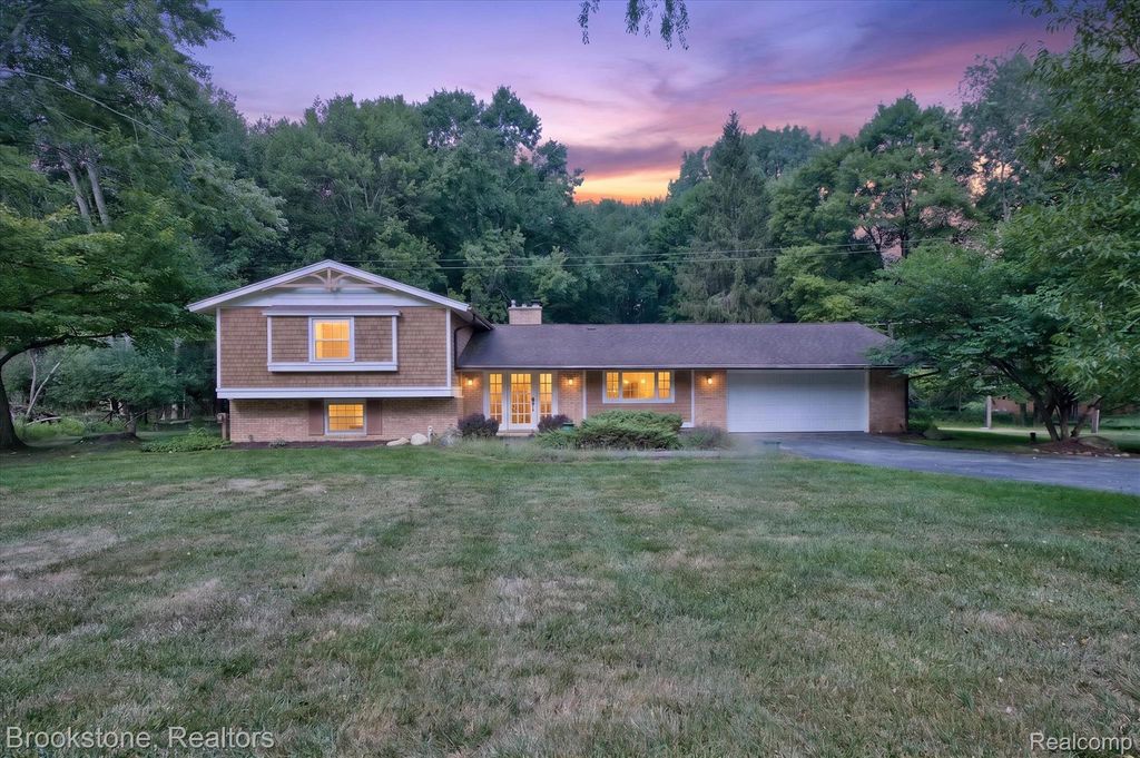 2737 N Wagner Road, Ann Arbor