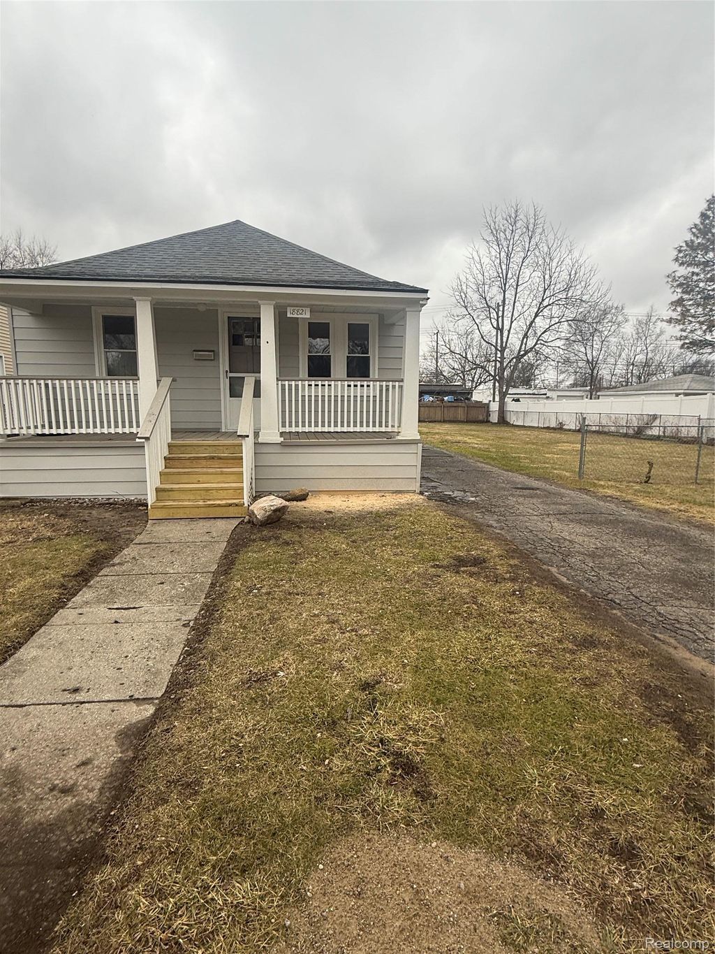 18821 Glenmore, Redford charter township